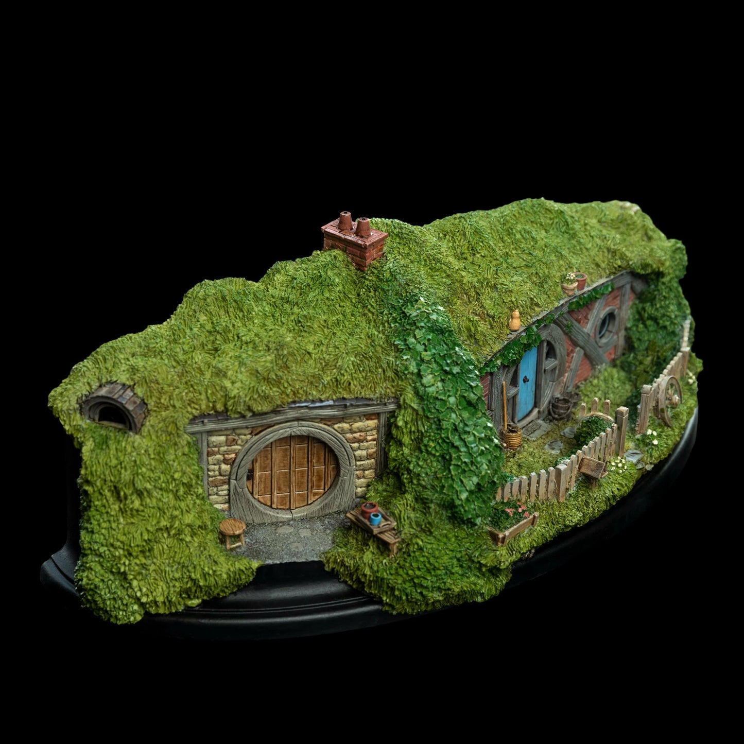 WETA WORKSHOP | THE HOBBIT 24 GANDALF’S CUTTING ENVIRONMENT