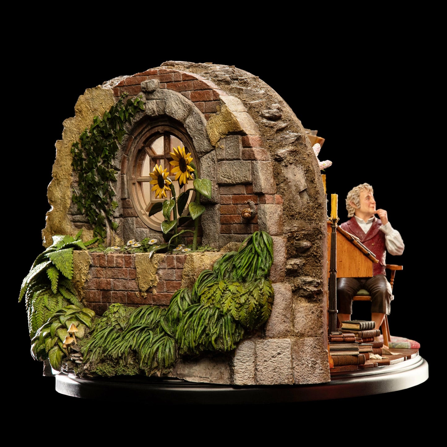 WETA WORKSHOP | THE LORD OF THE RINGS BILBO BAGGINS IN BAG END ENVIRONMENT