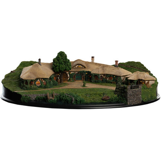 WETA WORKSHOP | THE LORD OF THE RINGS TRILOGY THE GREEN DRAGON INN LIMITED EDITION ENVIRONMENT STATUE